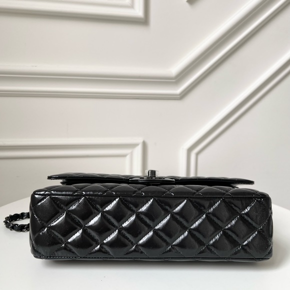 —SOLD—CHANEL M CLASSIC SO BLACK - Picture 5 of 12